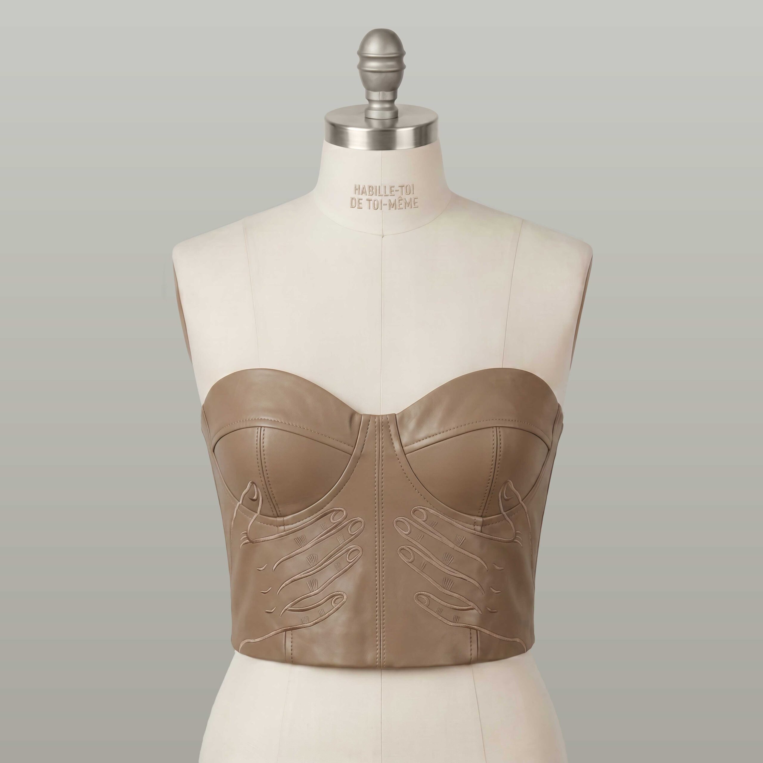 eira-studio-ai-boucle-product-design-beige